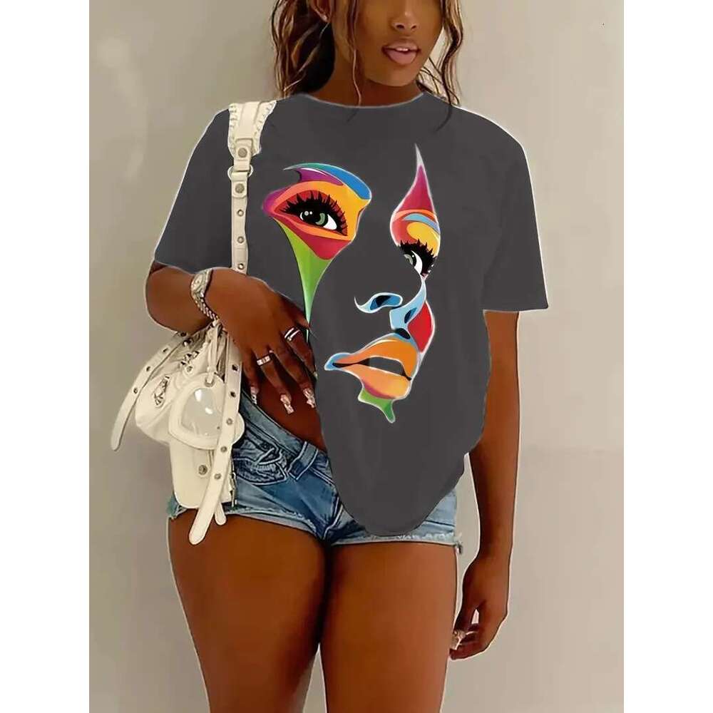 Plus Size New Women Vintage Cartoon Graphic Print T-Shirt Oversized Women's Trending Clothing Fashion Short Sleeve Shirt