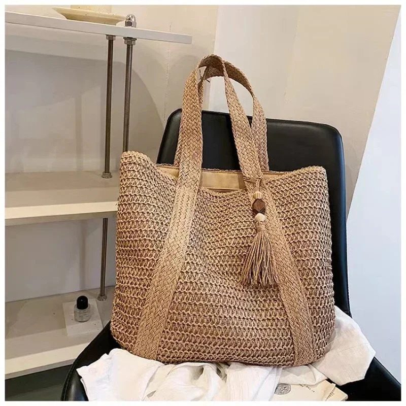 Fashion Straw Summer Large Capacity Tote Bag Women Shoulder Bag Handmade Woven Bag Fresh Rural Handheld Grass Woven Women Bag 250207