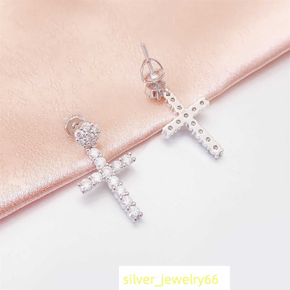 New mens and womens cross flower earrings VVS925 pure silver earrings set with Mozambique hip-hop earrings