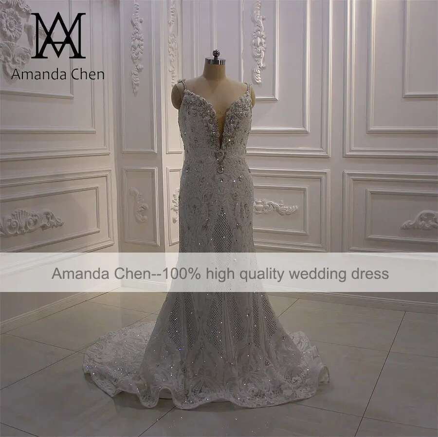 High Quality Custom Spaghetti Straps Wedding Dress with Lace Appliques and Detachable