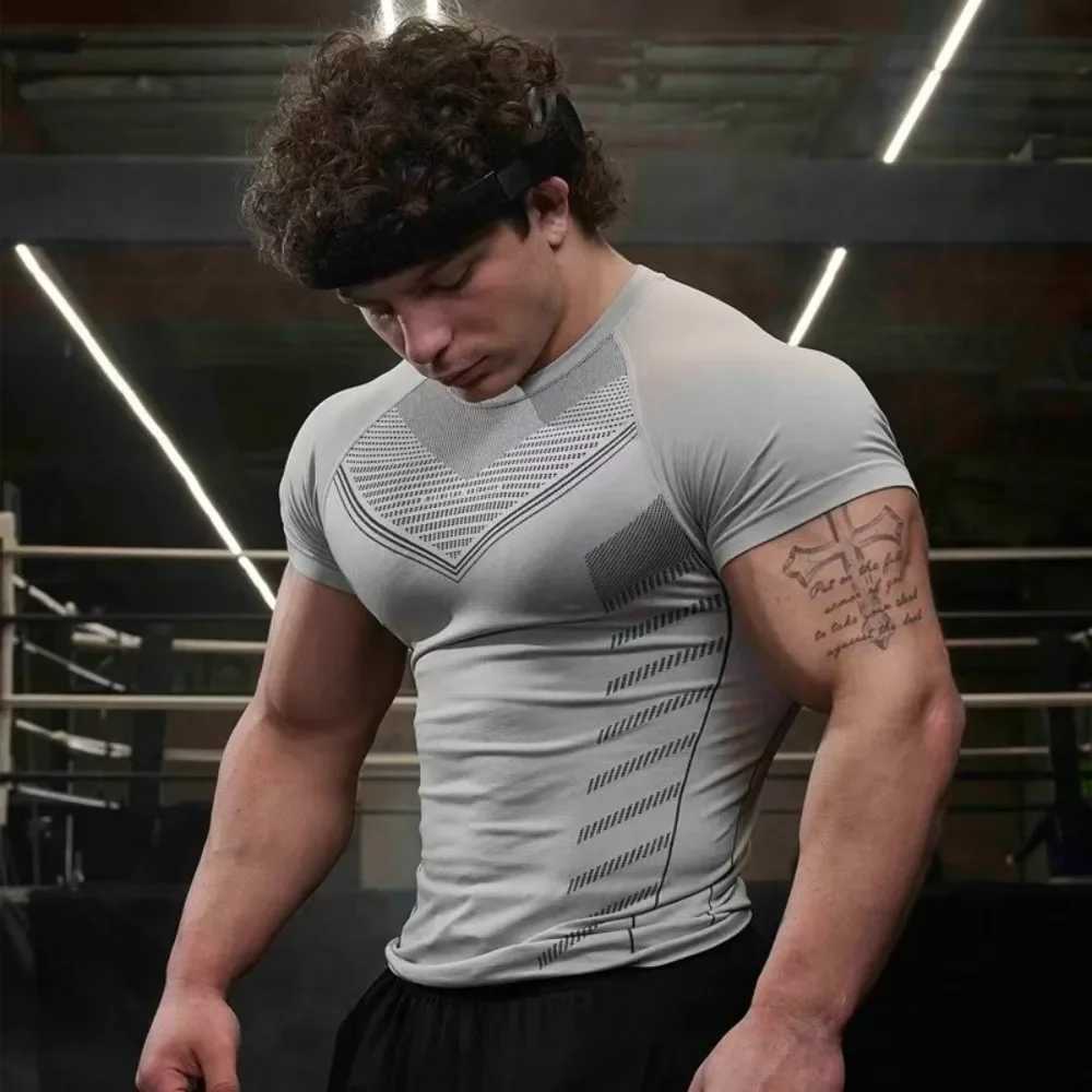 2024 Summer New Fashion Trend 3D Cool Printed Casual Sports Short Sleeve Mens and Womens Round Neck Fitness Training T-shirt W250214