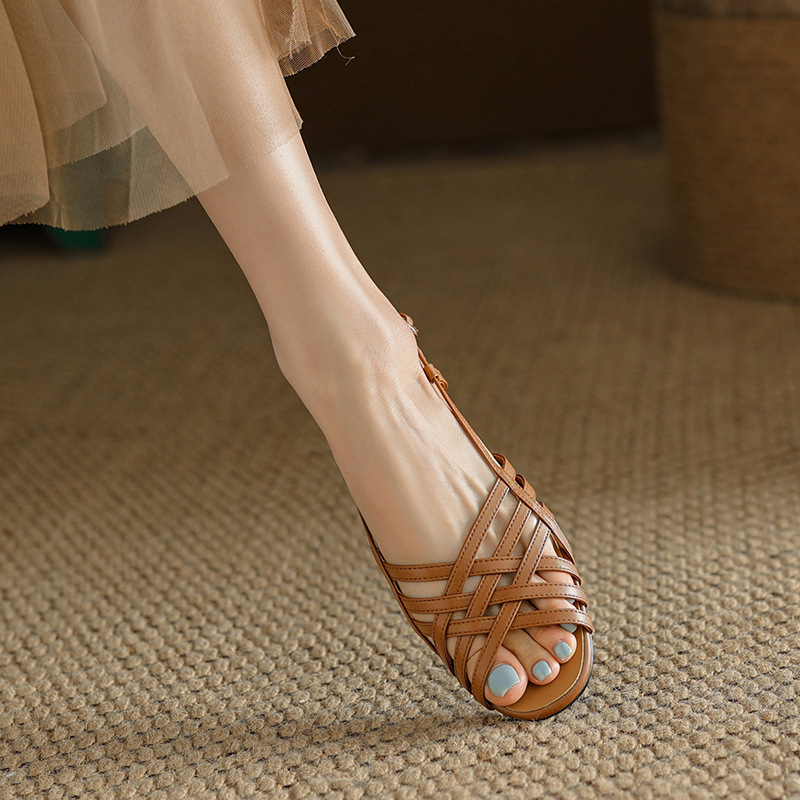 Women Sandals Woven Flat Bottom Fashion Versatile Comfort Clip Toe Triple Beige Brown Free shipping