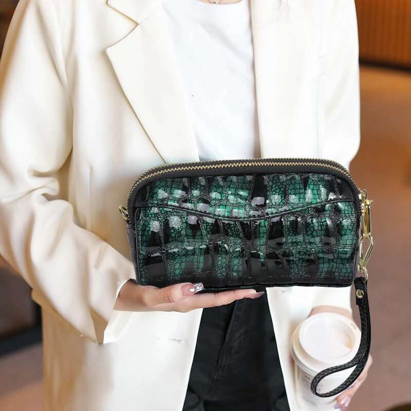 Genuine Handbag Women's 2023 New Crossbody Small Bag Bright Leather Shell Carrying Mobile Phone Zero Wallet