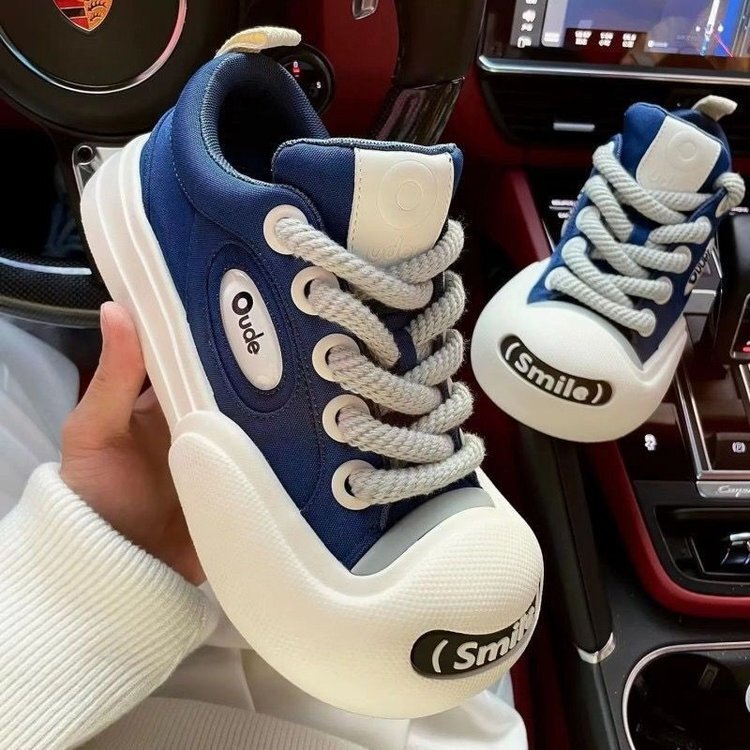 2025 New Smiling Canvas Thick Soled Flat Shoes With Ugly And Cute Smiles Outdoor Sports Big Head New White Casual Couple Board Shoes