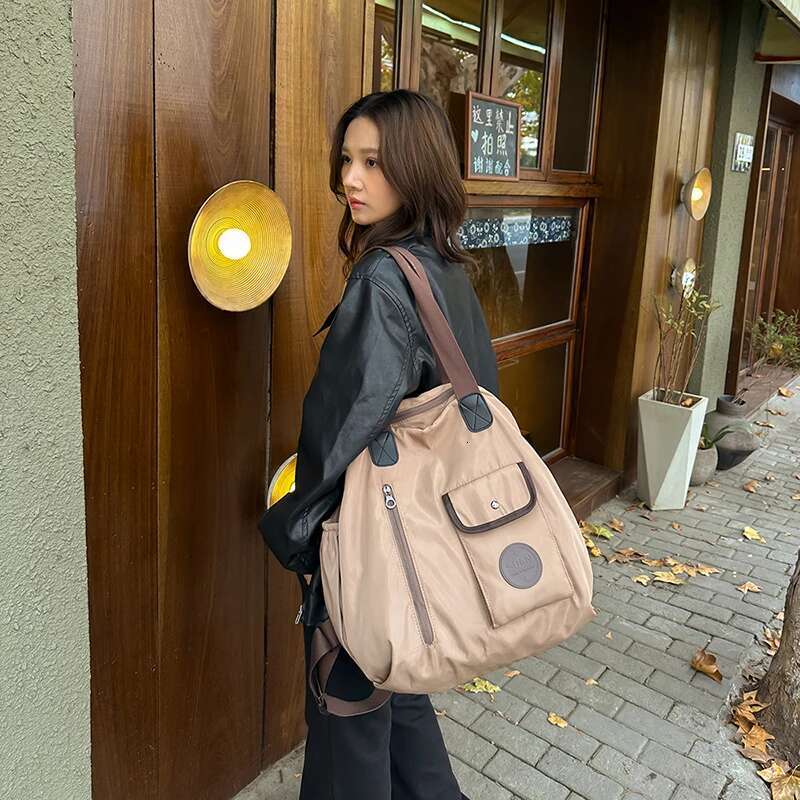 Oversized Multi Functional Fashion Backpacks Women Large Capacity Dry And Wet Separation Shoulder Bag For Travelg Sports