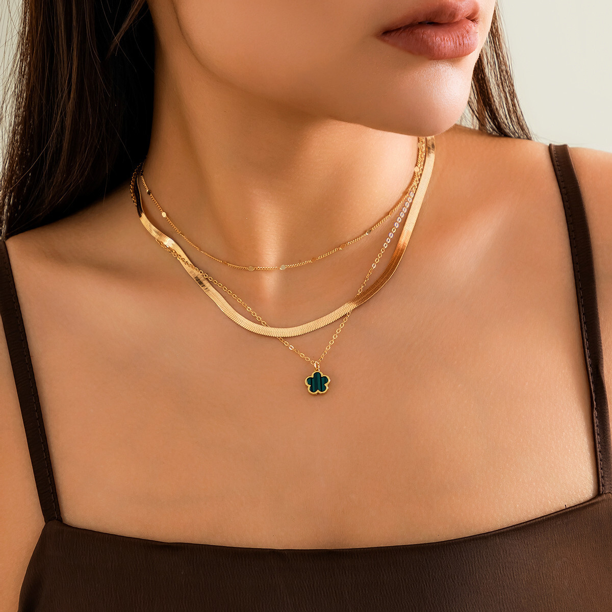 fashion Five Leaf Grass Colorful Snake Bone Set for Women's Cool Style designer Metal Neck Chain Necklace