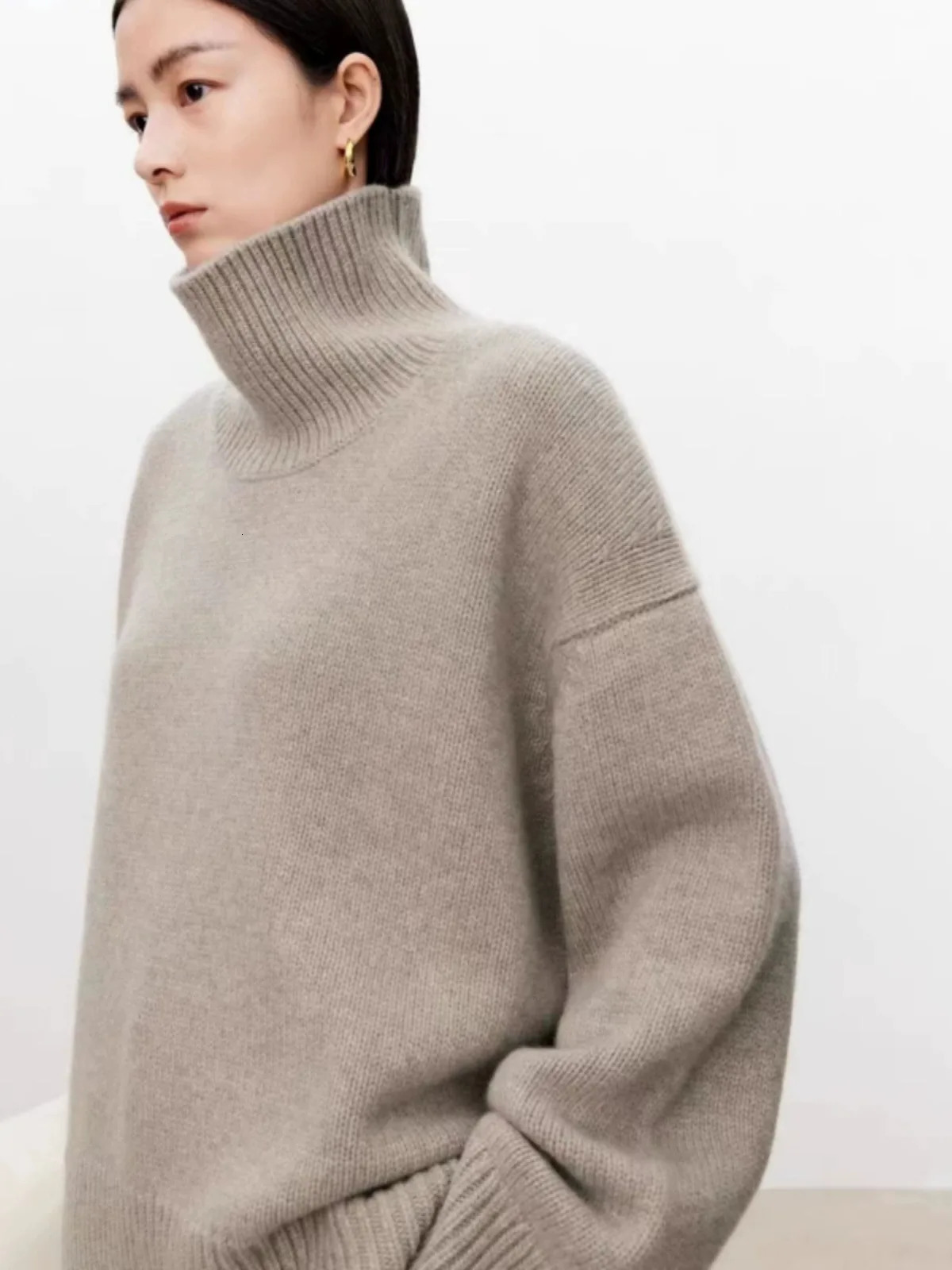 High-end soft waxy turtleneck 100 shmere sweater womens loose thickened sweater base wool sweater 250213