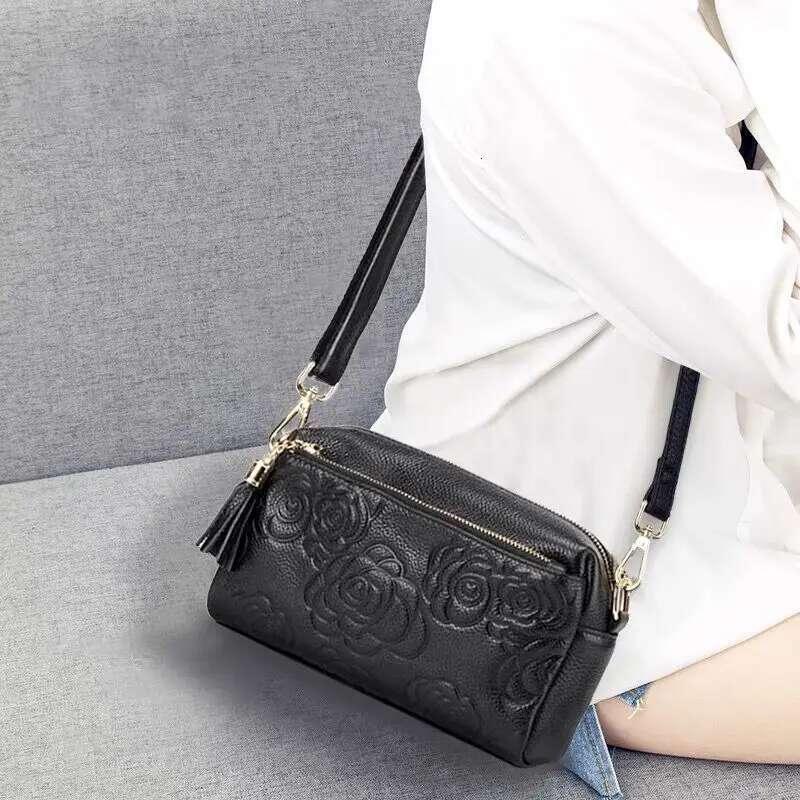 2023 New Korean Trendy Casual Fashion Shoulder Messenger Soft Leather Atmospheric Women's Bag