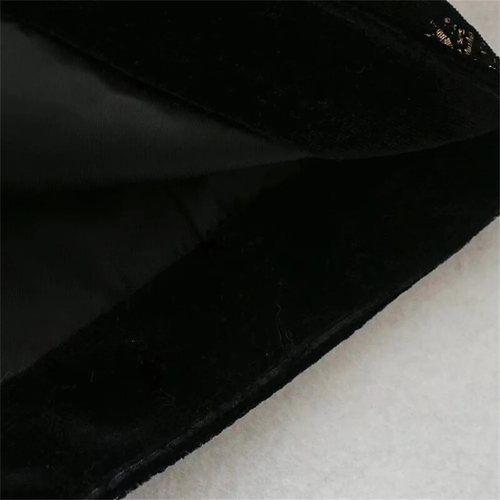 Zarb SpringSummer Womens Fashion and Versatile Slim Fit Trendy Embroidered Velvet Coat 250207