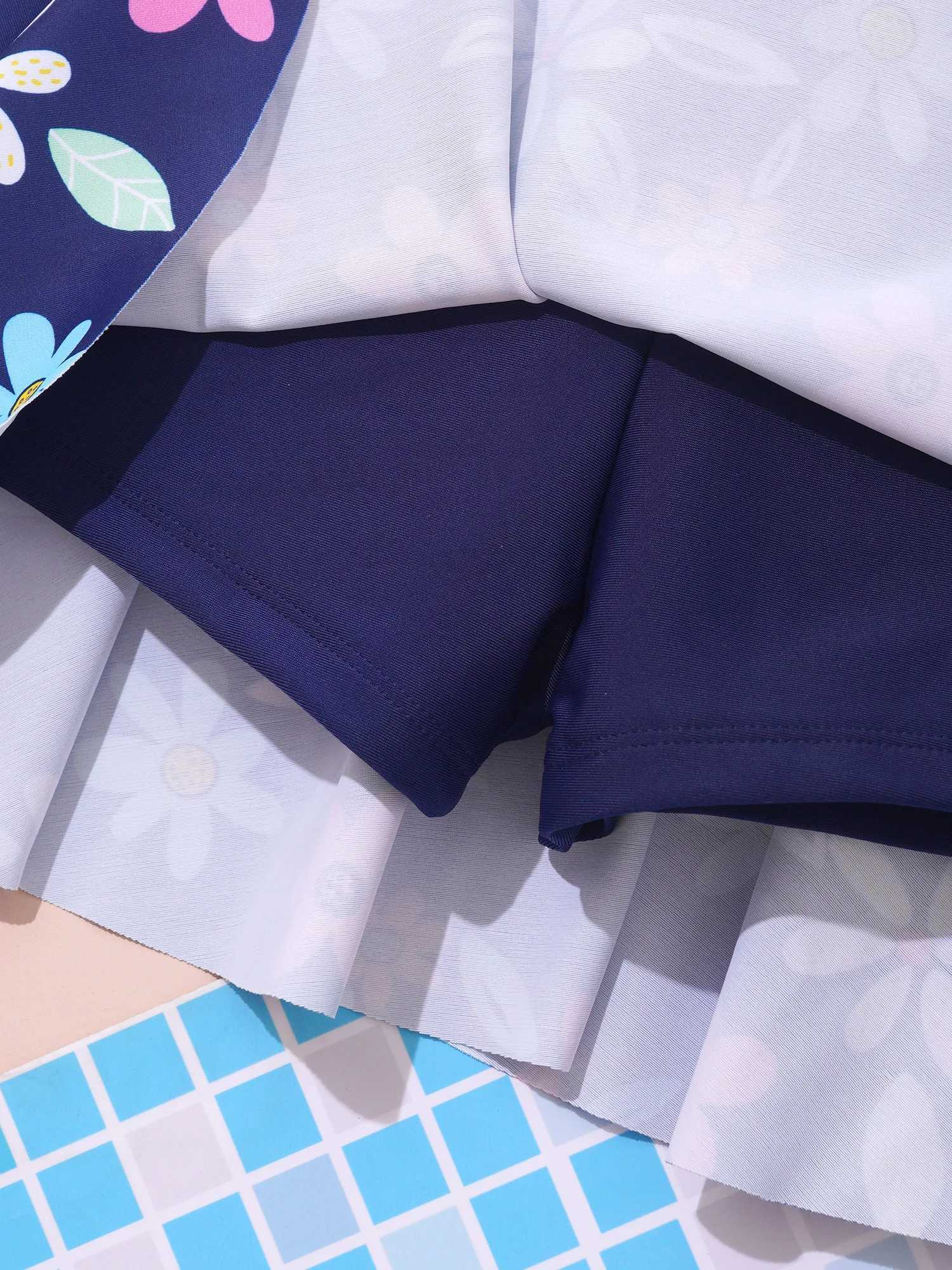 Kids Girls One-piece Swimsuit Short Sleeve Flower Print Zipper Swim Dress with Built-in Shorts Rush Guard Pool Beach Swimwear Z250214