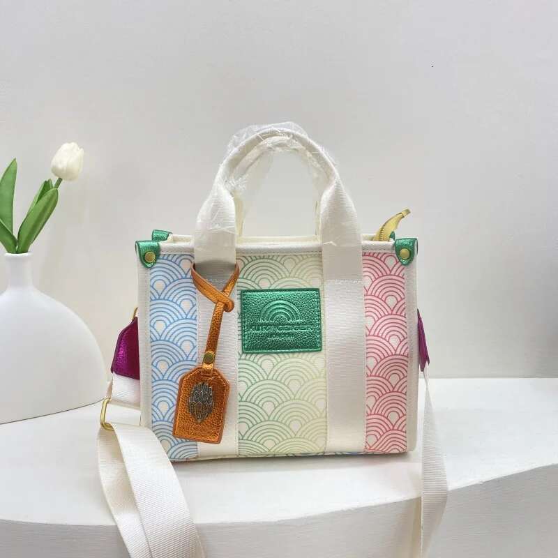 New Fashion Women's Tote Trend Brand Temperament Shoulder Large Capacity Elegant Crossbody Bag Designer Handbag