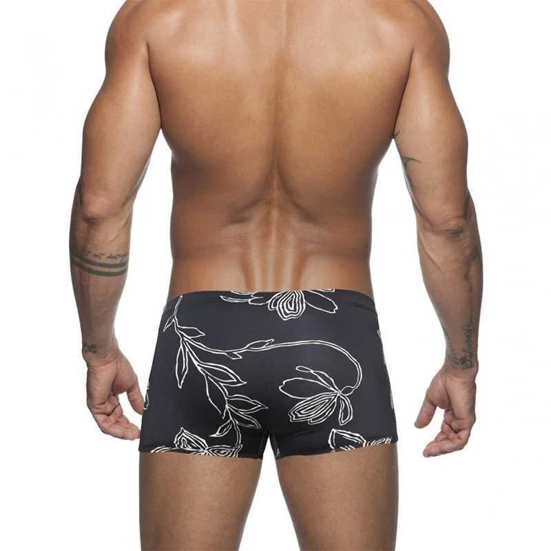 Low Waist Swimsuit Printed Shorts 2023 Push Pad Mens Bikini Bottoms Summer Fashion Swimwear Beachwear Surfing At Sea W250214