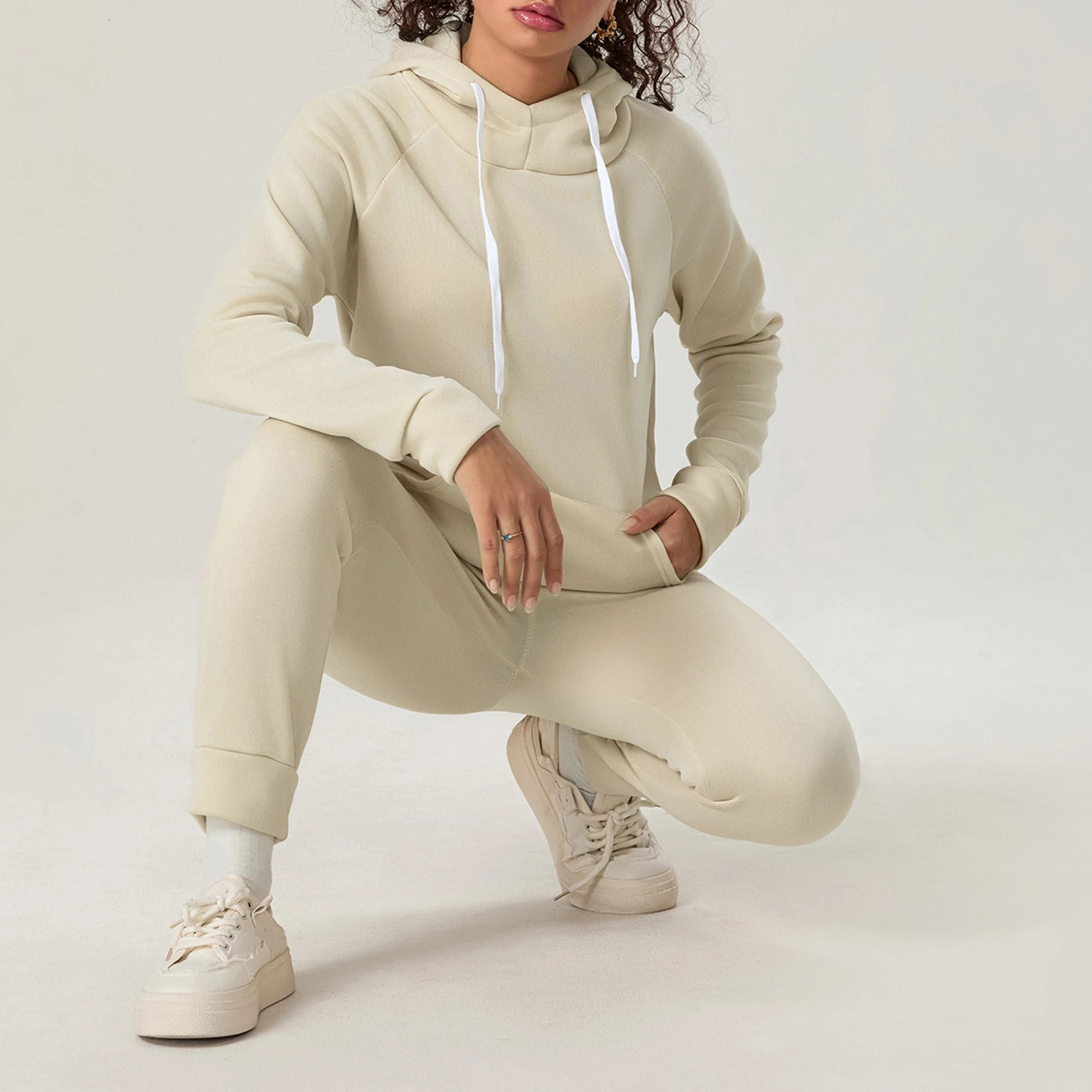 Womens 2Pieces Running Sets Solid Color Sportswear Long Sleeve Hoodies with Front Pocket Drawstring Long Pants Tracksuits 250210