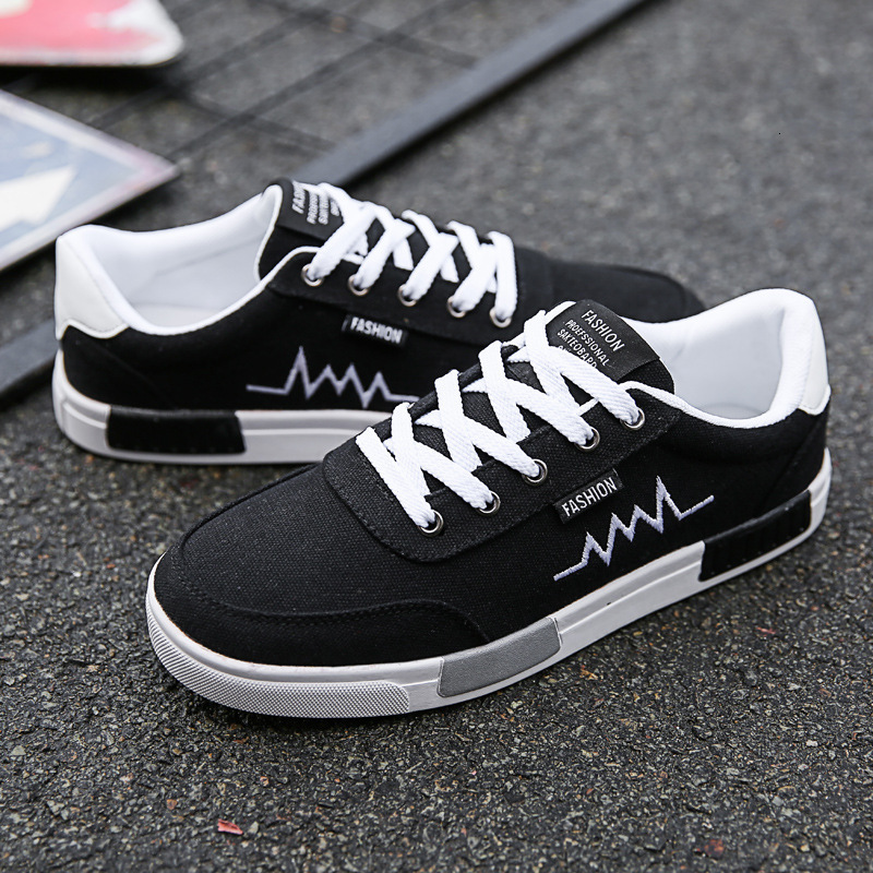2025 Summer Men's New Trend Multi Functional Outdoor Design Anti Slip Student Canvas Board Sports And Leisure Fabric Fashion Shoes
