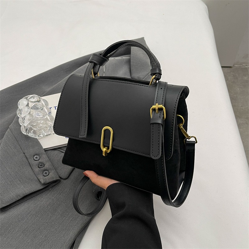 Chic All-in-One Purse Convertible Shoulder and Crossbody Carryall Ideal for On-the-Go Comfort