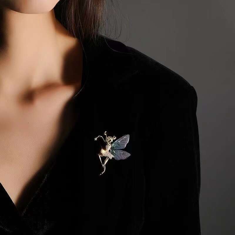 New Angel Wings brooch High end Dance Girl Coat Breast wer Creative Pin Clothing Accessories