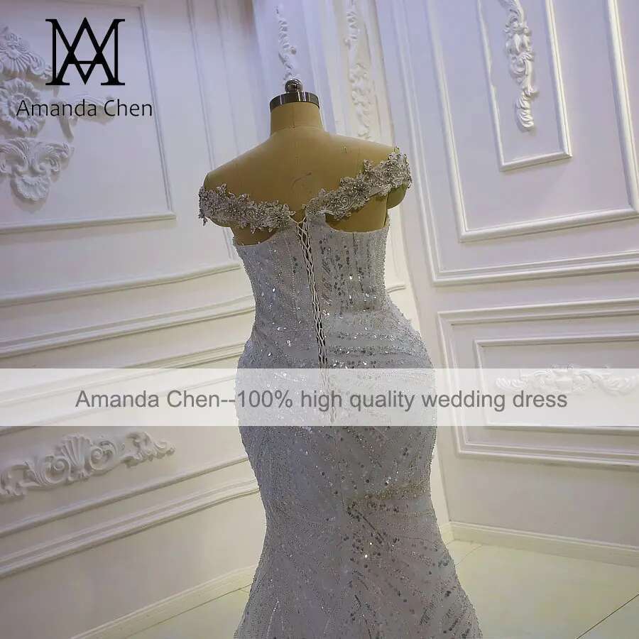 Personalized 2 in 1 Wedding Dress with Lace Appliques and High Division