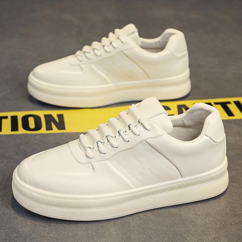 2025 Spring New White Flat Bottomed Men's Breathable Sports And Leisure Multi Functional Board Shoes Outdoor Youth School Men's Style Shoes