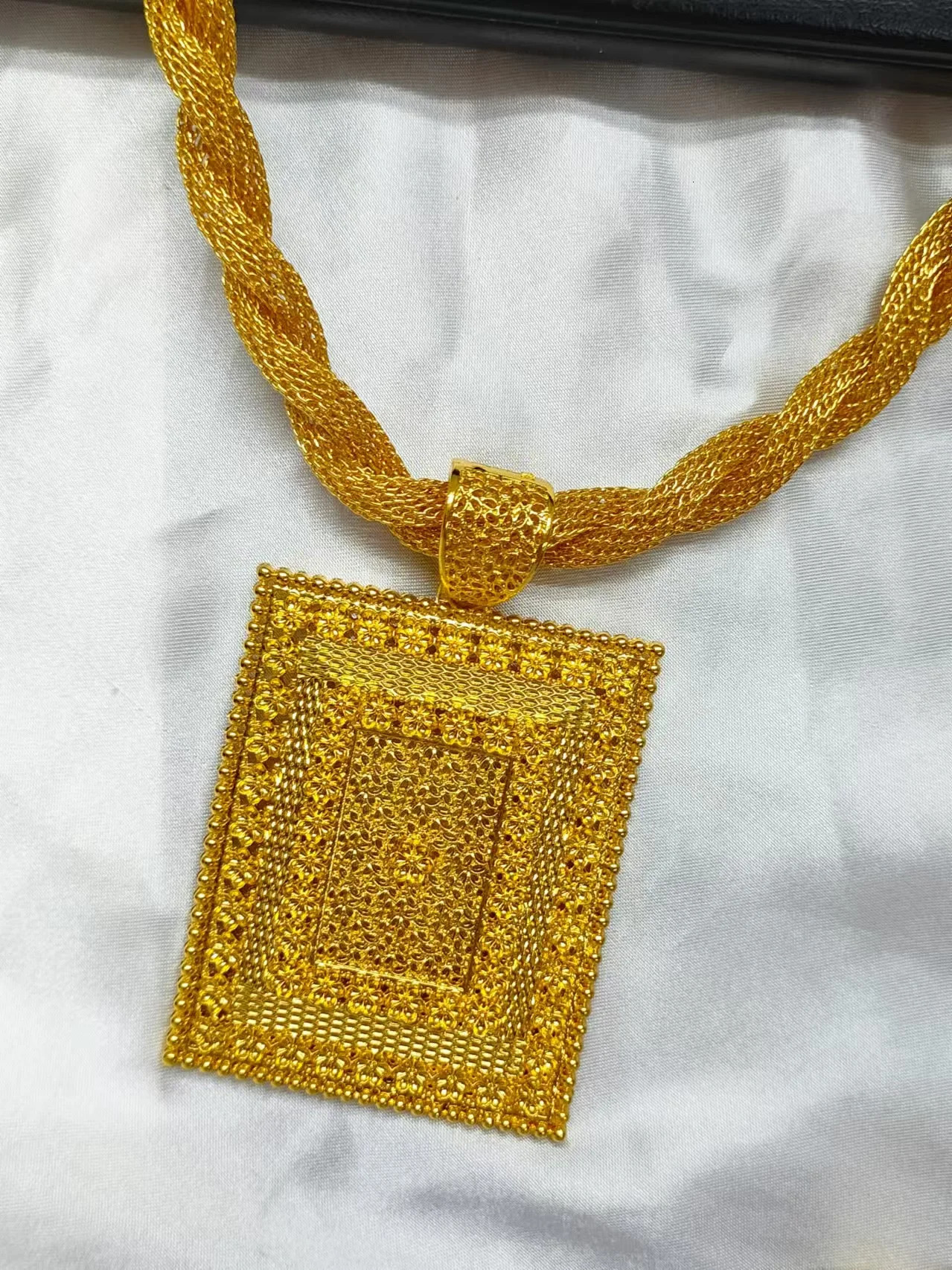 Nigerian Jewelry Set Womens Wedding Jewelry Dubai 24K Gold Jewelry African er Earrings Bridal Necklace 250213