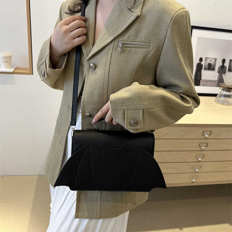 Designer Personalized creative small for women new Halloween shoulder personalized bat funny trendy crossbody bag