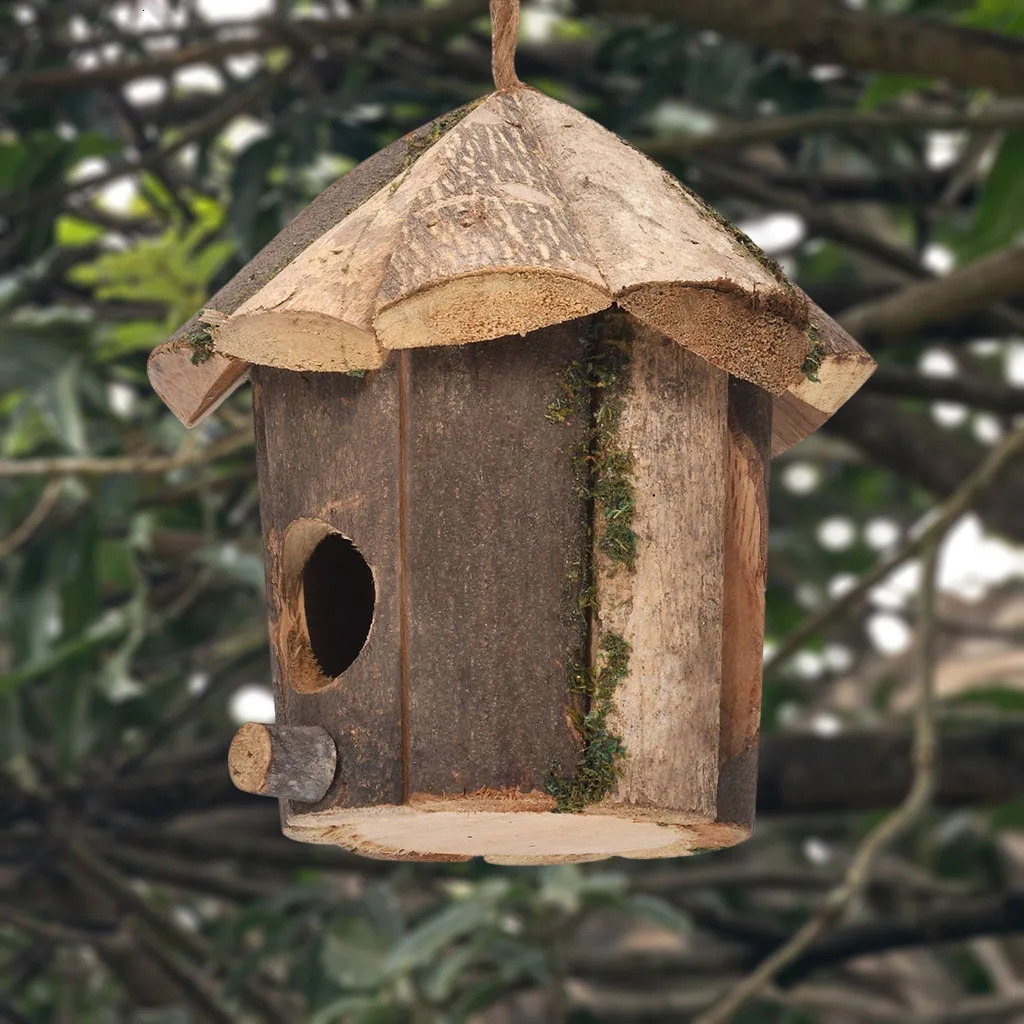 Wooden Birdhouse Resting Place for Birds Decor Mini Handcrafted Hummingbird House for Home 250206