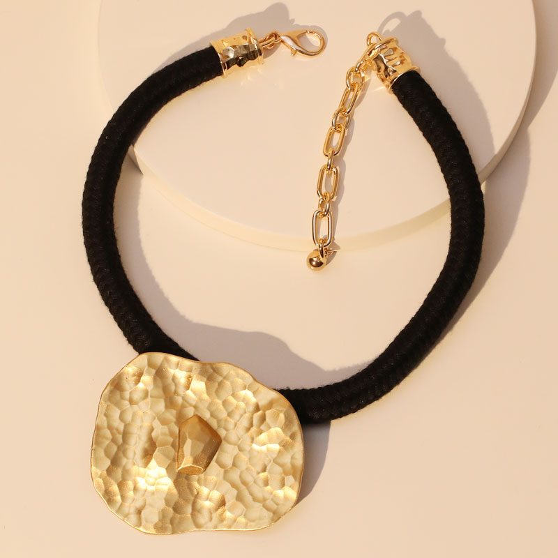 Statement Vintage Necklace with Geometric Pendant Girl Trendy Wedding Party Jewelry