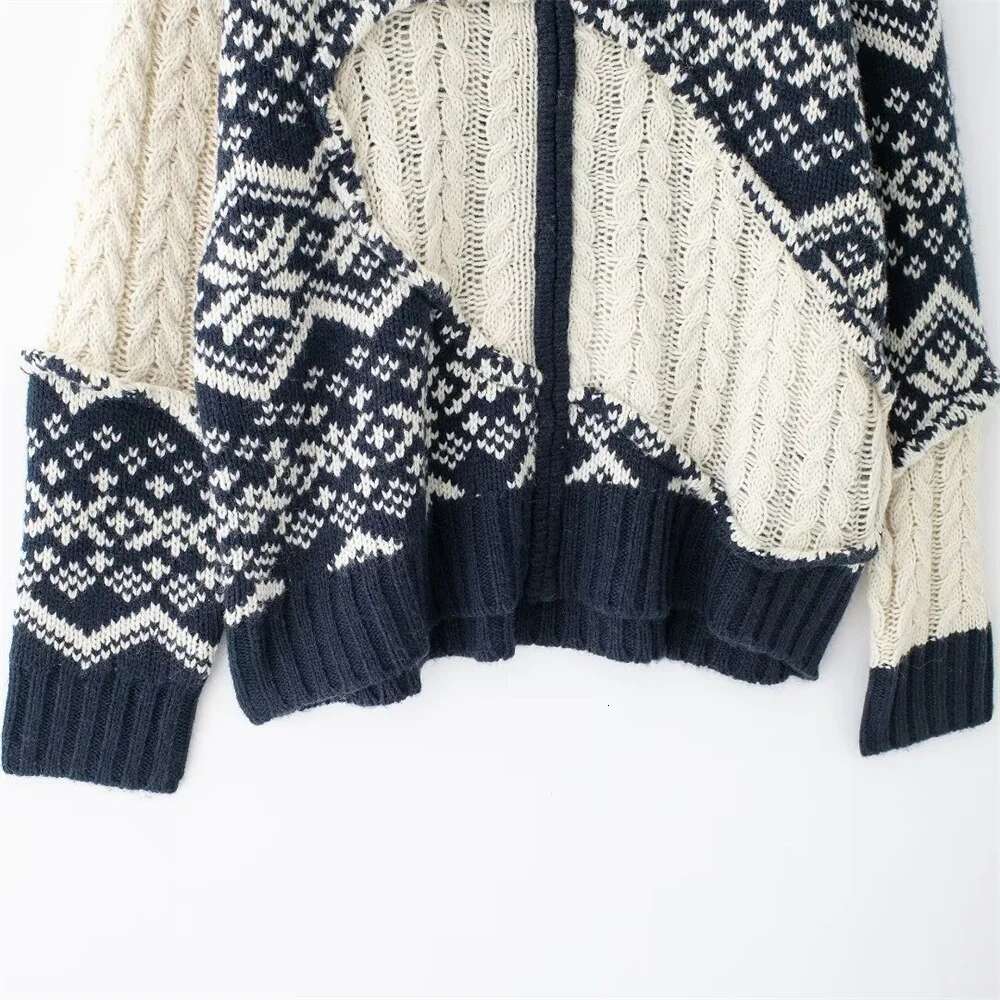 2025 Autumn New Women's Fashion Loose Collar Long Sleeve Zipper Eight Strand Jacquard Knitted Coat