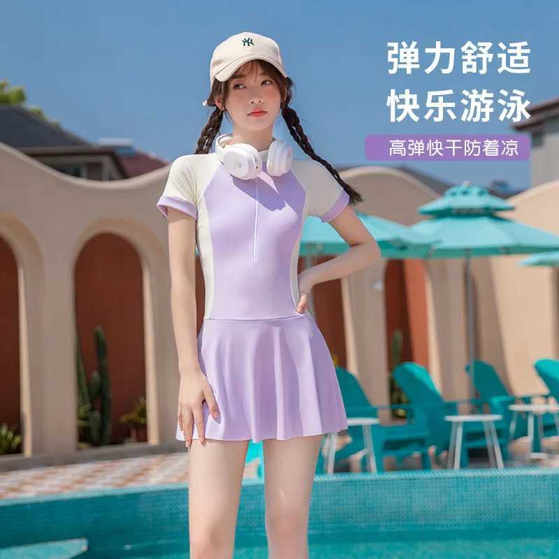 One-Piece Swimsuit for Young Girls Teeange Kids Sports Swimming Training Suits Quick-drying Swimwear with Pads Hot Spring Z250214
