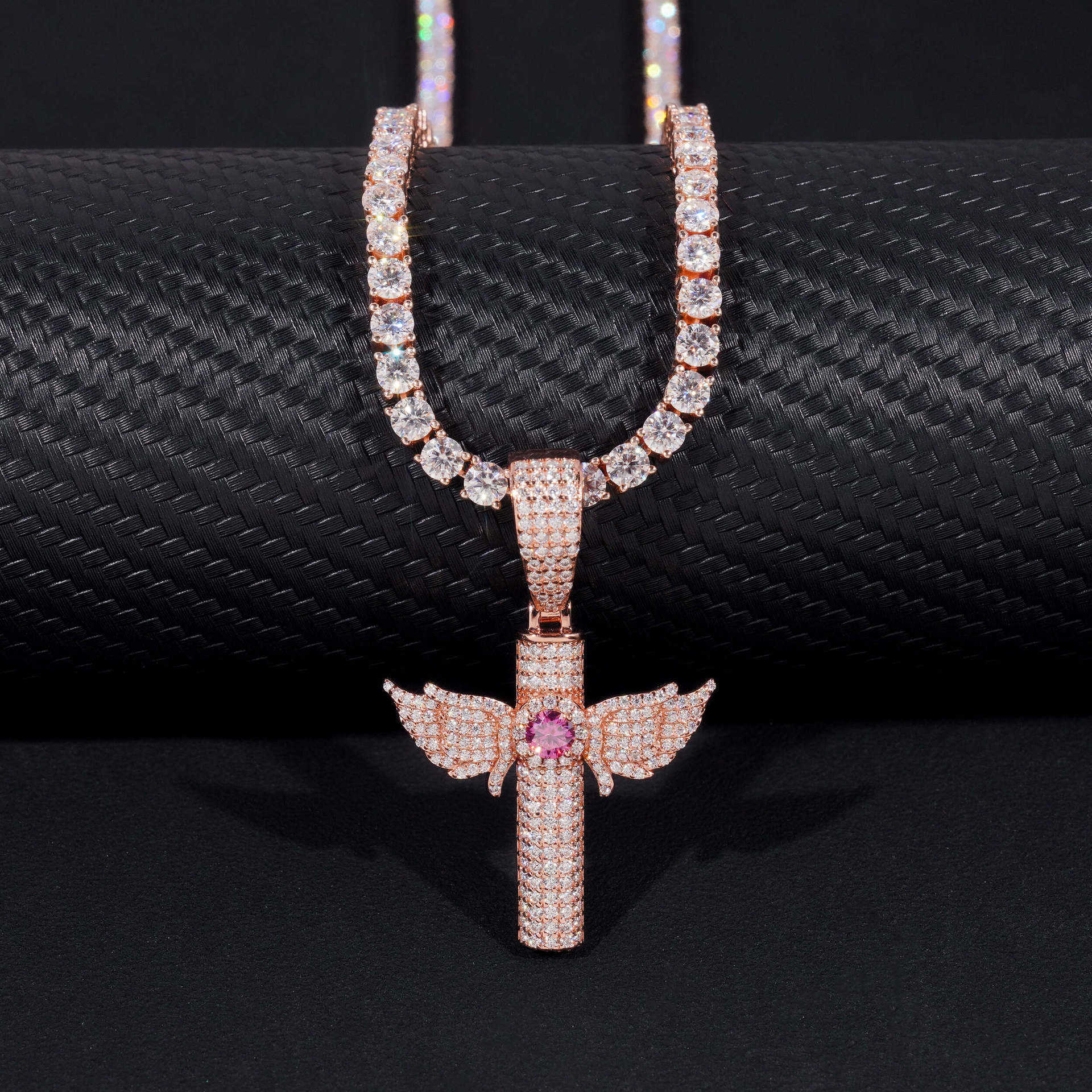 New 925 silver inlaid colorful moissanite cross hip-hop pendant personalized and fashionable mens and womens accessories