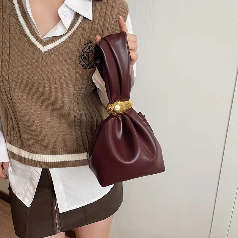 Pleated Design Clouds Top-Handle Bags For Women Elegant Wrist Bucket Evening Bag 2025 Latest Designer Purses And Handbags