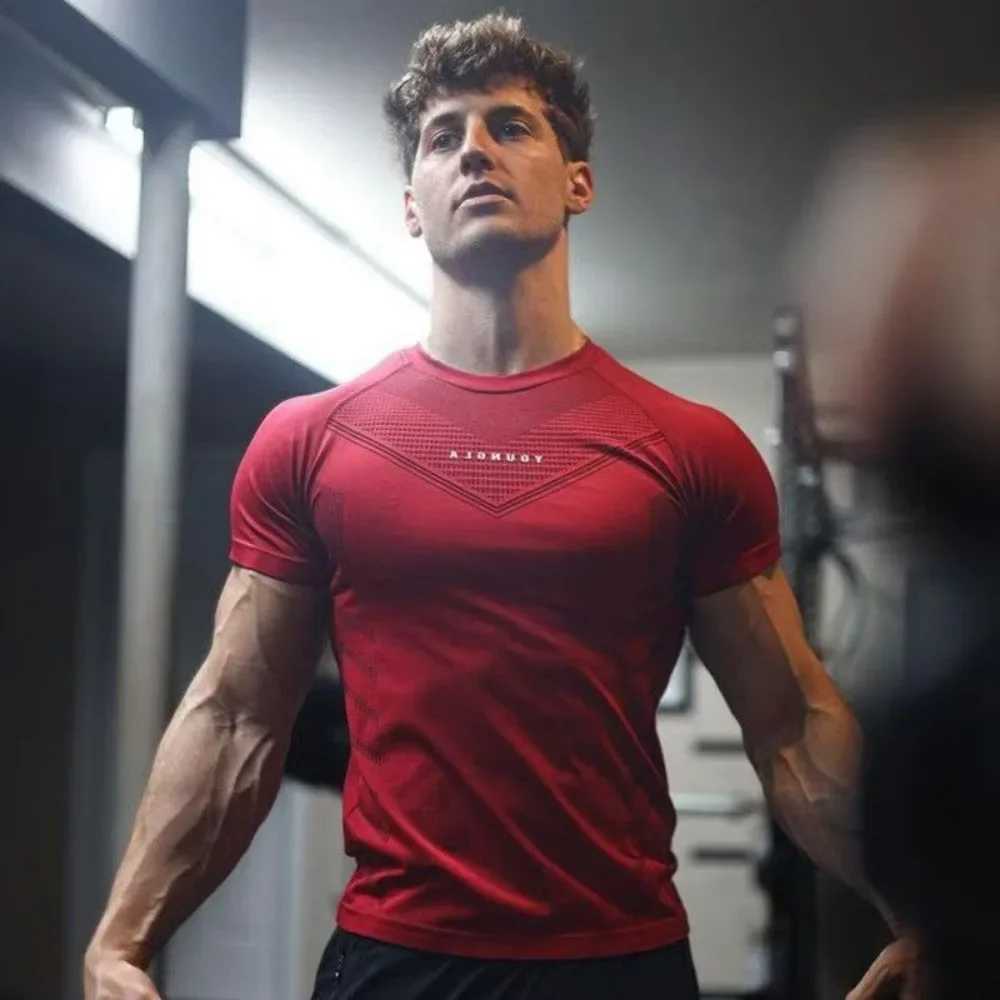 2024 Summer New Fashion Trend 3D Cool Printed Casual Sports Short Sleeve Mens and Womens Round Neck Fitness Training T-shirt W250214