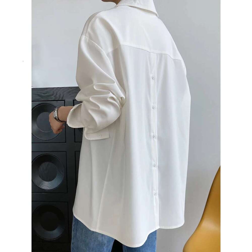 Loose Pocket Front White Women's 2025 Spring New Design Back Button Shirt