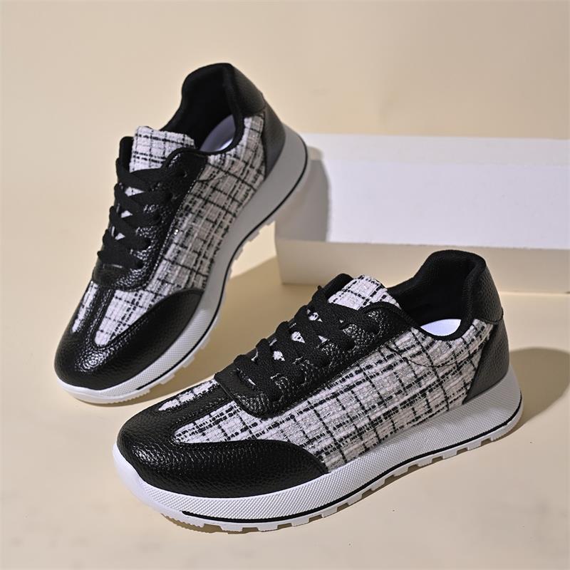 Women Sports Shoes Simple Casual Style Anti-Slip Design Versatile Fashion Triple Black Brown fashion