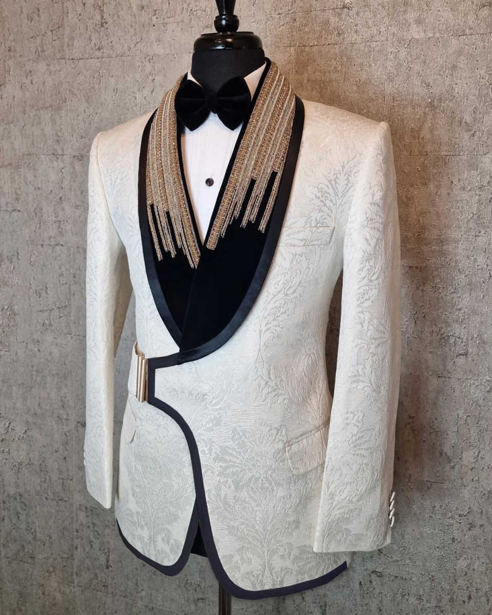Fashion Wedding Tuxedos With Buckle 2 Piece Set Jacket Pants Jacquard Men Suits Shawl Lapel Handsome Groom Blazers Customized