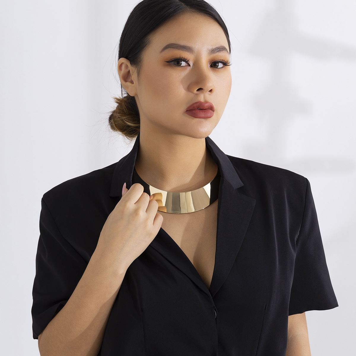 Woman fashion Jewelry hip-hop personality metal punk collar choker temperament cool style geometric necklace