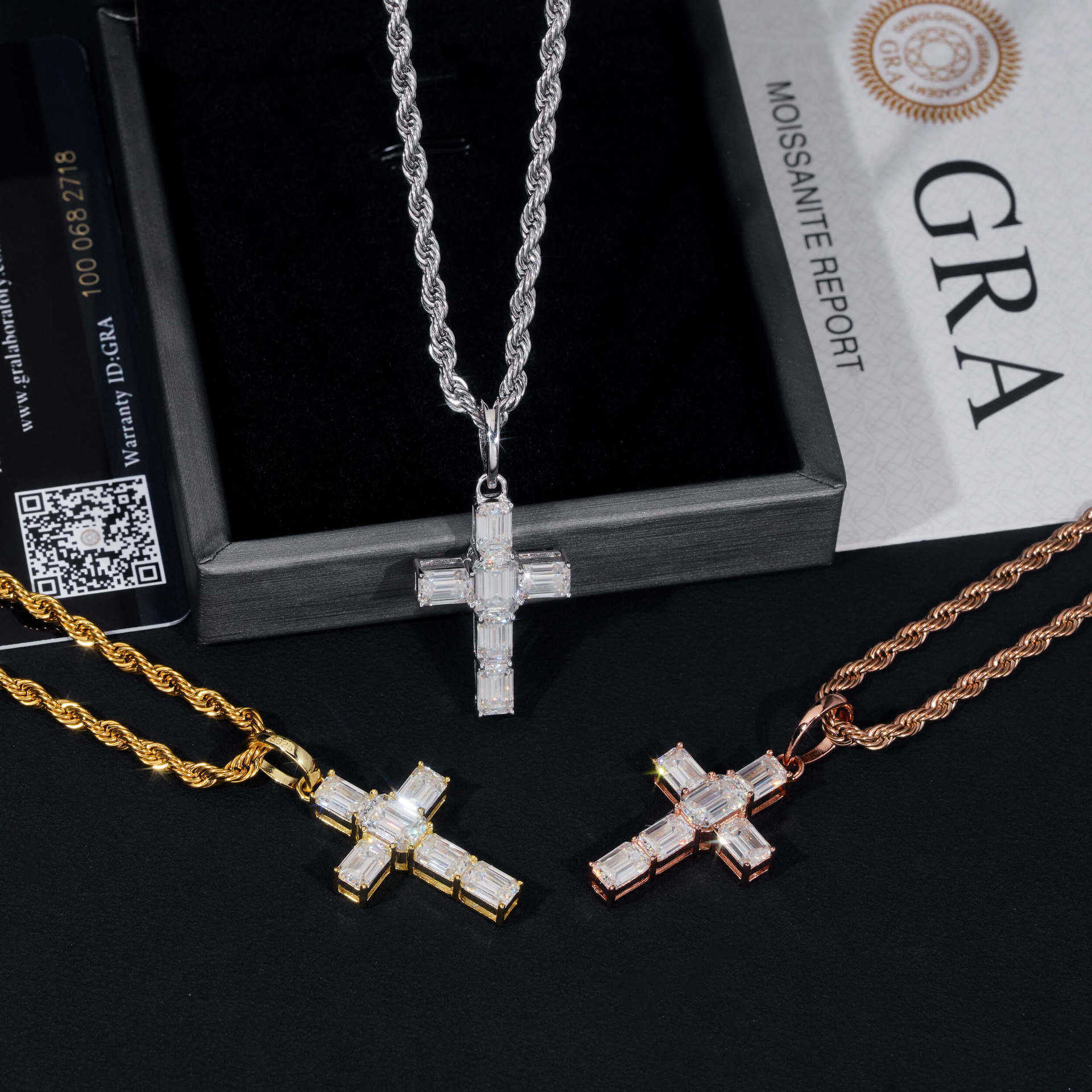 New cross hip-hop pendant 925 silver inlaid moissanite personalized fashion style mens and womens necklace accessories