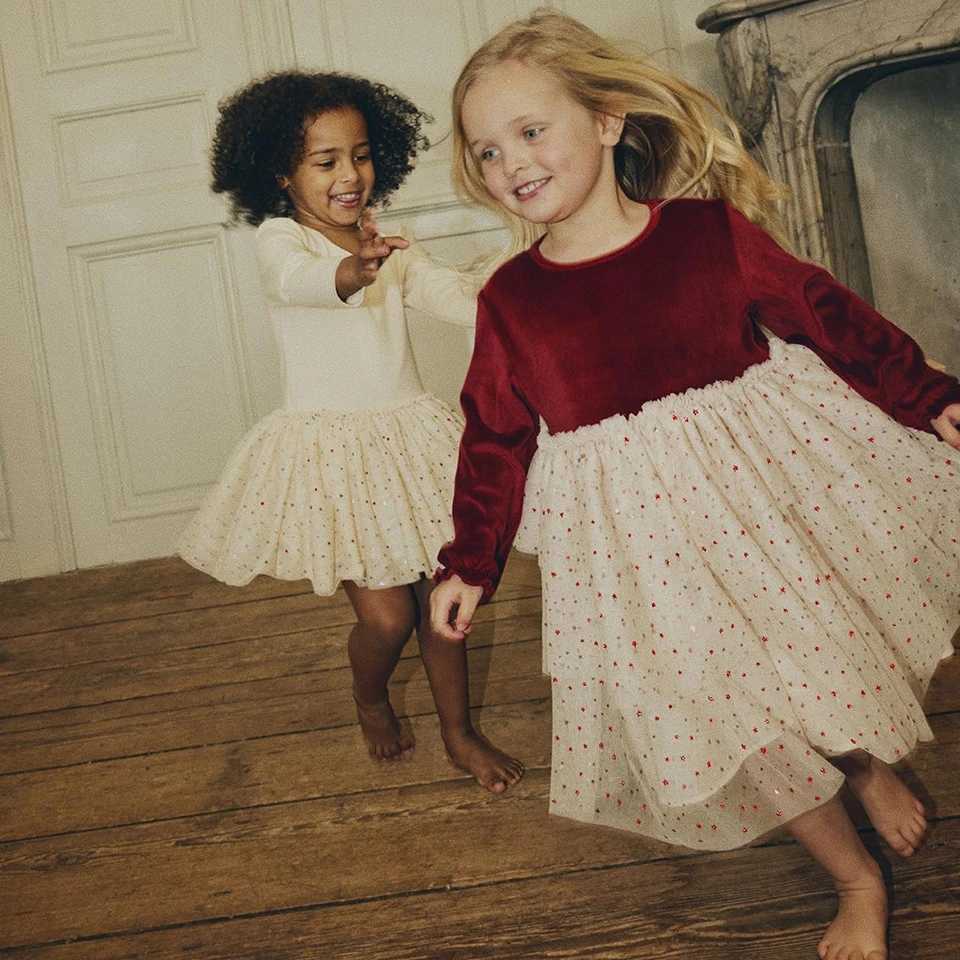 KS Childrens Clothing Toddler Girls Velvet Patchwork Mesh Dresses Newborn Baby Christmas Rompers Lace Jumpsuit Climbing Suit Z250214