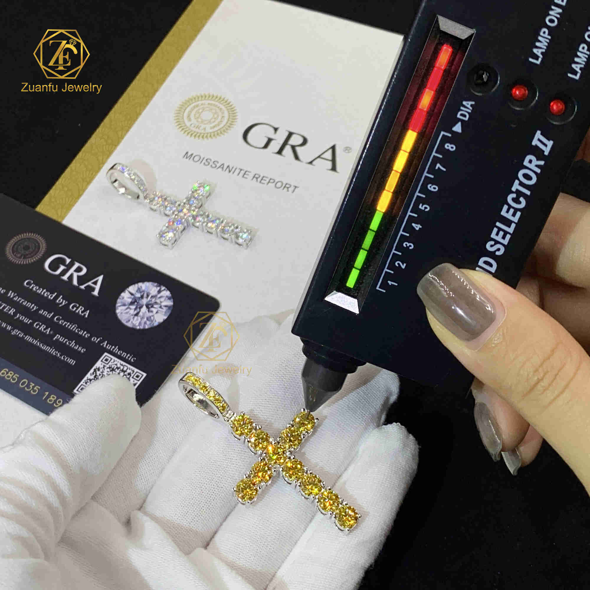Hip Hop Jewelry Iced Out Cross Pendant Silver 925 Iced Out White and Yellow Moissanite Cross Vvs Moissanite Pendant with Chain