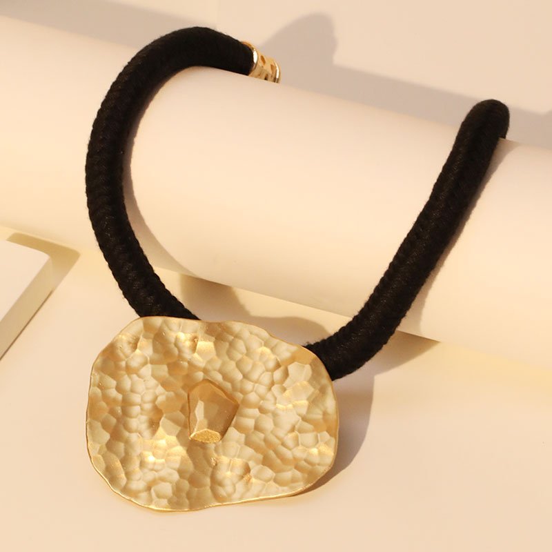Statement Vintage Necklace with Geometric Pendant Girl Trendy Wedding Party Jewelry