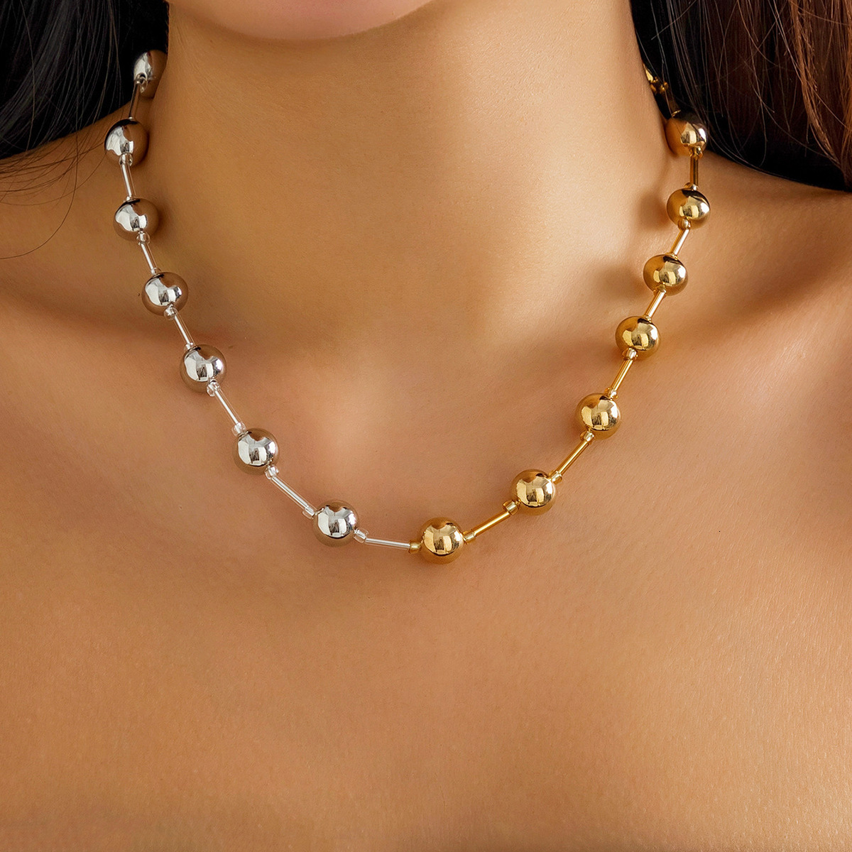 fashion Exaggerated punk color contrasting beaded neck accessories with a unique geometric ball personality Woman necklace