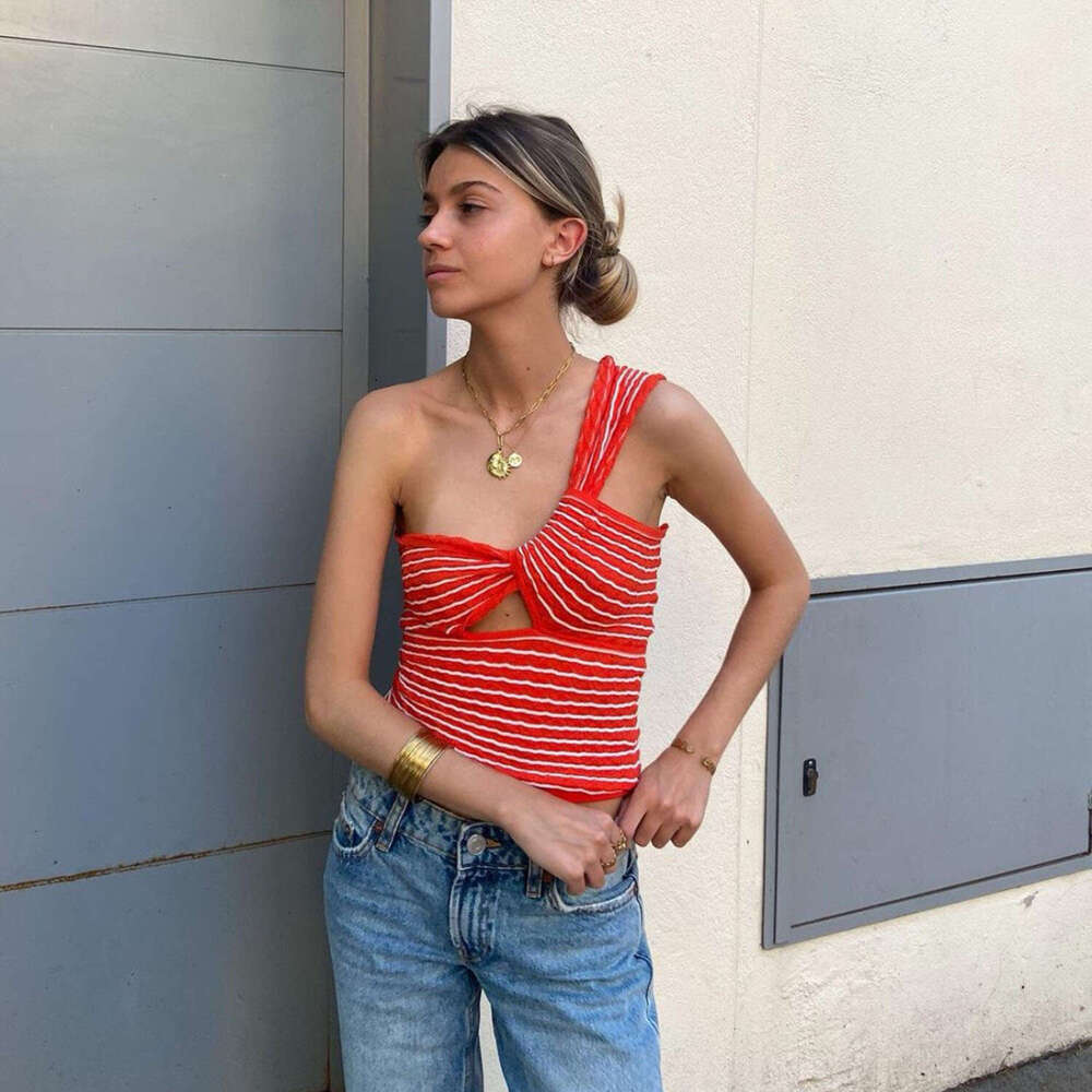 Spring/Summer Hot Women's Striped Single Shoulder Knitted Woolen Tank Top 2025 New Casual Fashion Trendy Clothing