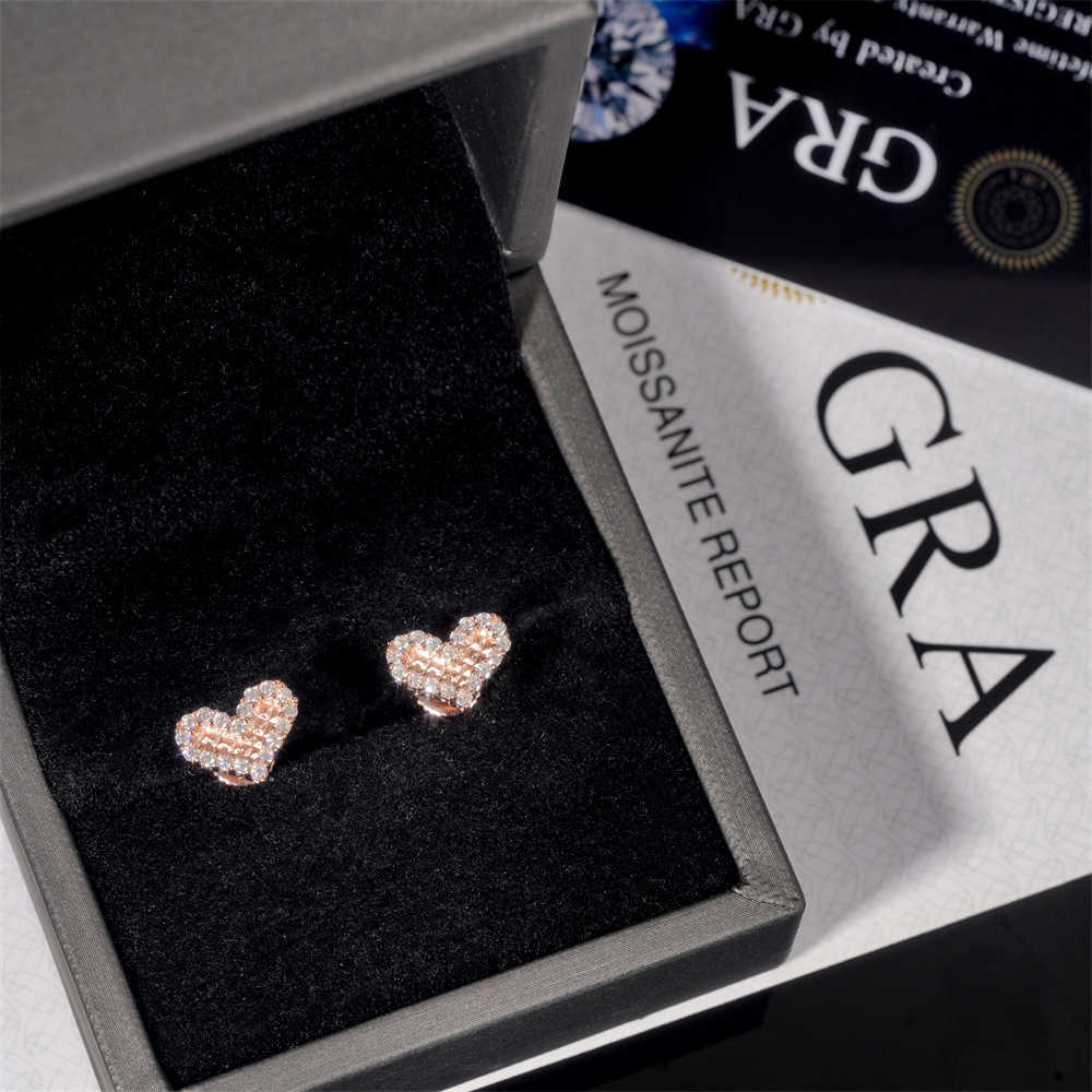 Ladies heart-shaped earrings drainage style 925 silver vv vs moissani fashionable exquisite earrings straight