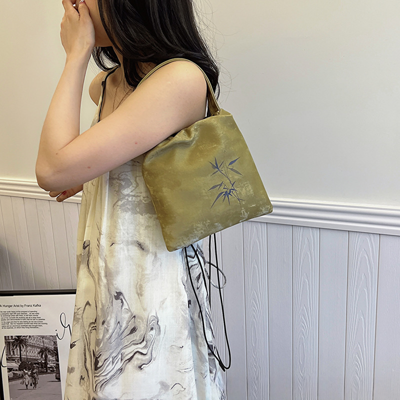 Elegant Women's Spring Handbag - Versatile Messenger Bag with Mini Mobile Phone Pocket