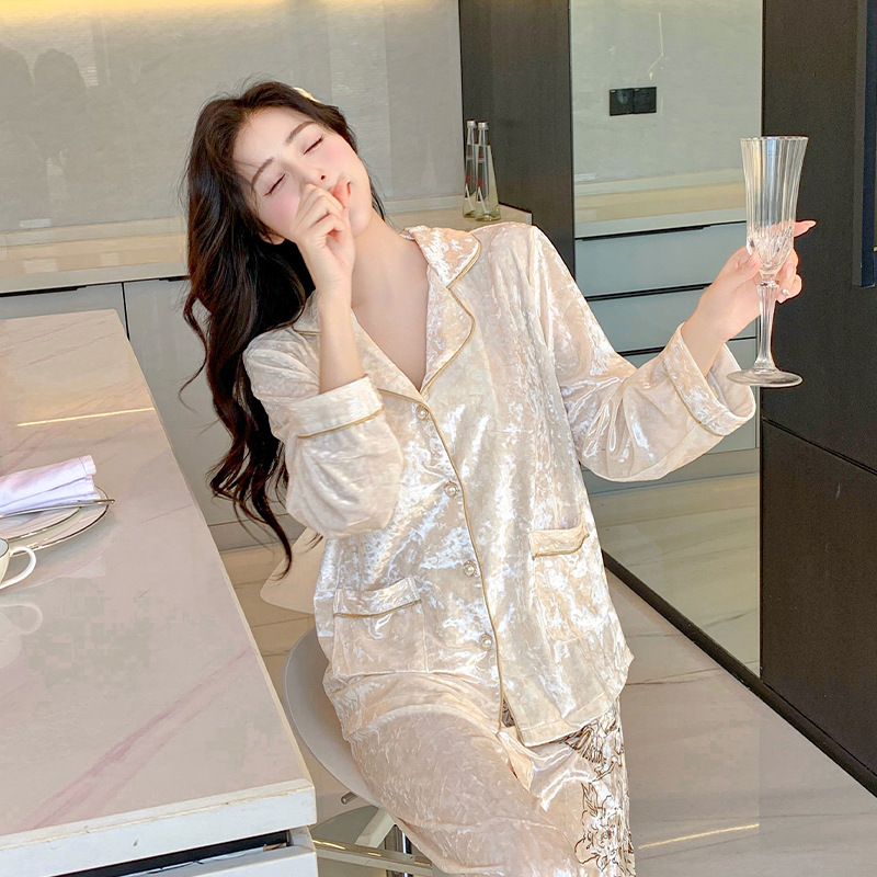 X132-Spring and summer European and American ladies' home clothes nightdress modal short-sleeved V-neck home pajamas dress