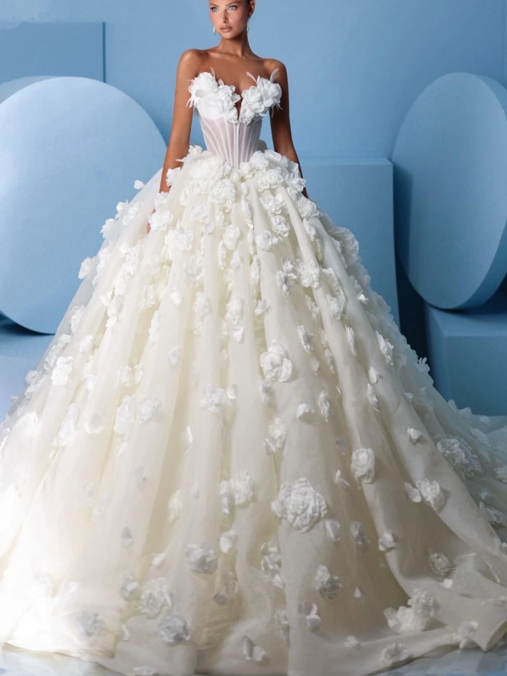 Fashion A e Women Wedding Sweetheart Neck Sleeveless Bridal Gowns 3D Appliques Sweep Train Dress Custom Made vestidos de novia