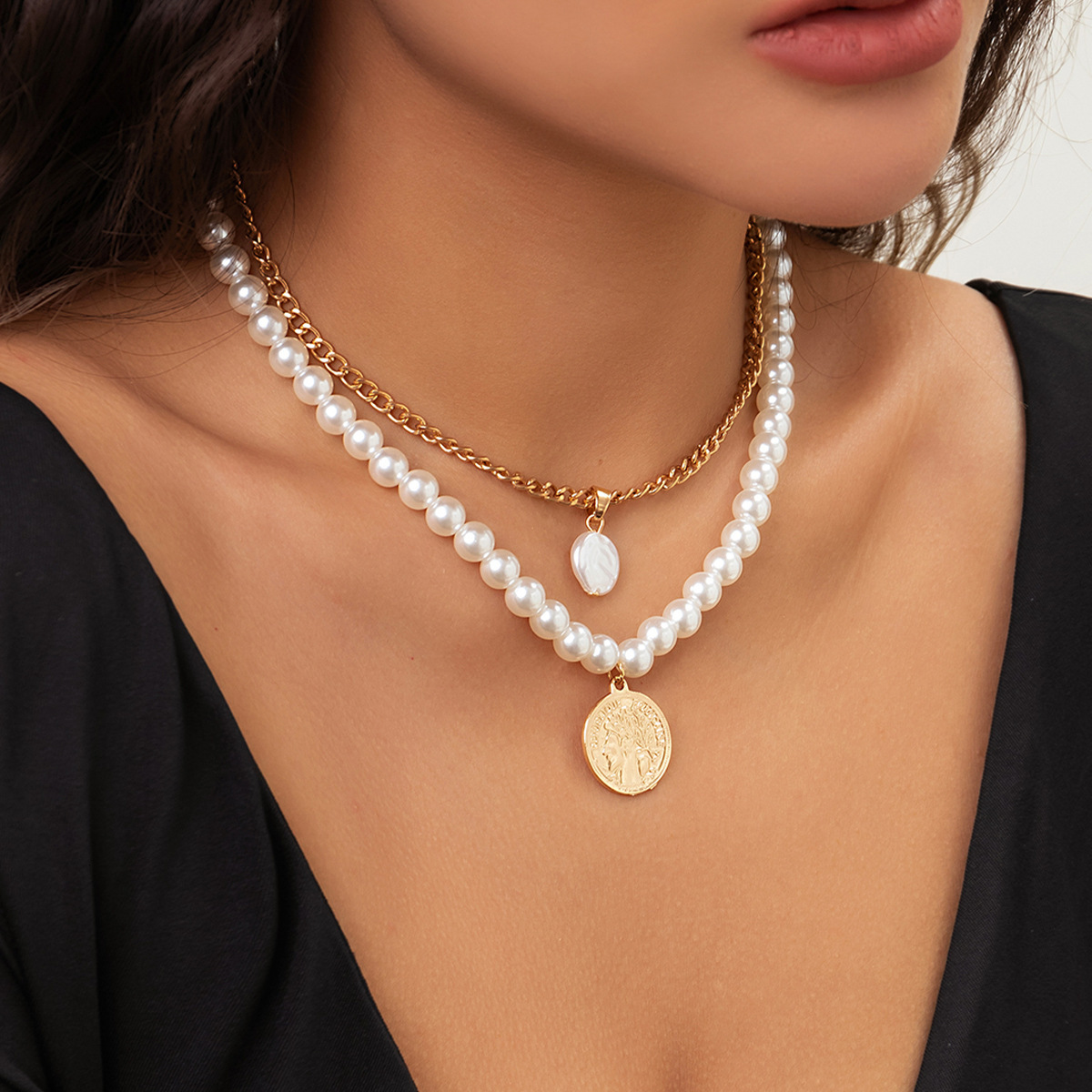 women fashion Jewelry minimalist style imitation pearl chain necklace, fashionable beaded figure hip-hop necklace