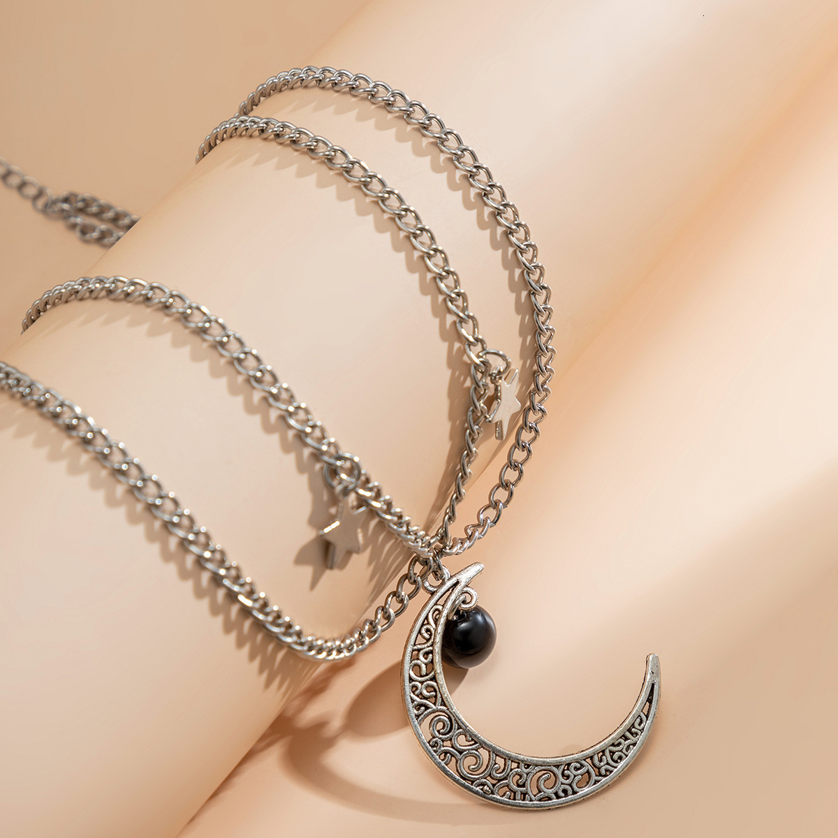 Woman Jewelry personality sweet cool double layered versatile collarbone necklace, simple and cold wind star tassel necklace