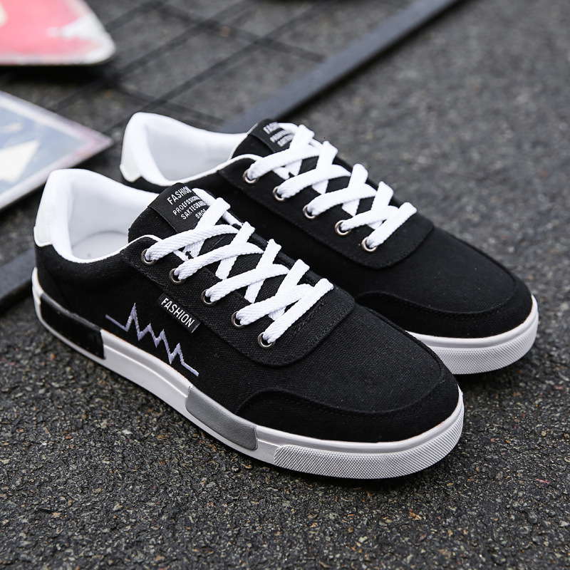 2025 Summer Men's New Trend Multi Functional Outdoor Design Anti Slip Student Canvas Board Sports And Leisure Fabric Fashion Shoes