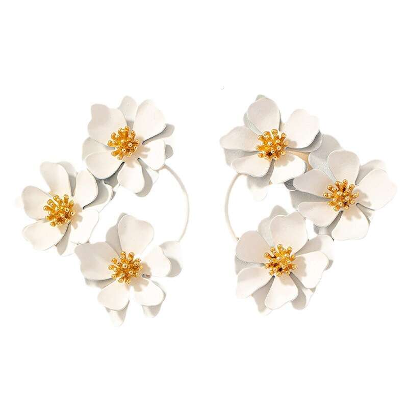 Wind multicolored wers, small fresh earrings, stylish and versatile style, trendy accessories, Qingdao jewelry