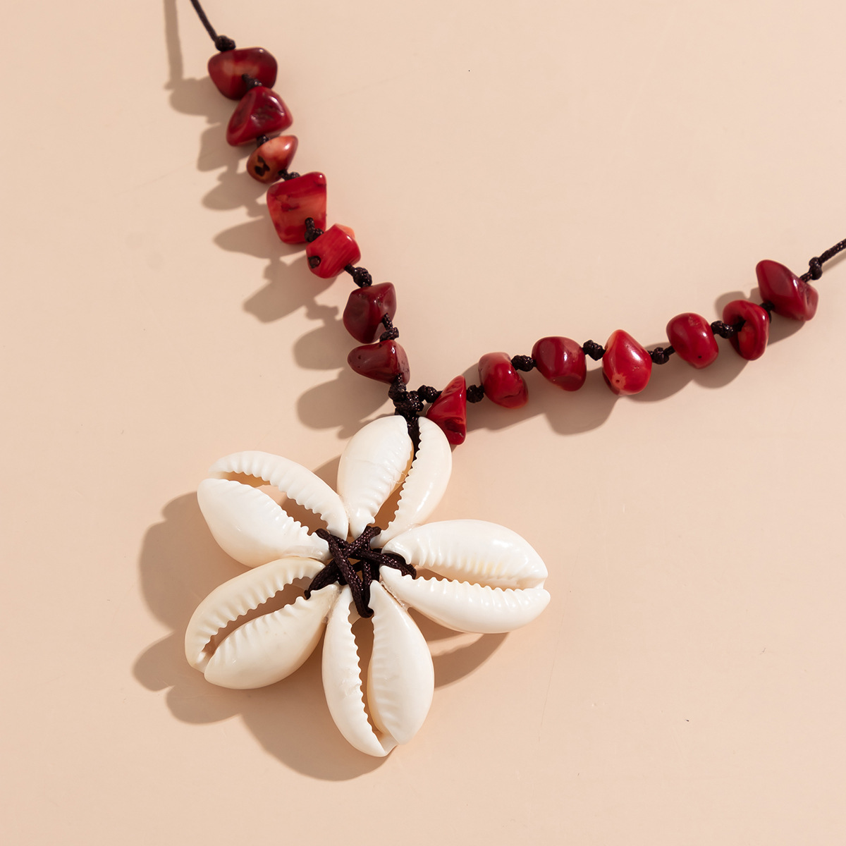 fashion Jewelry ethnic style beaded handmade woven with simple shell and crushed stone Woman wer necklace